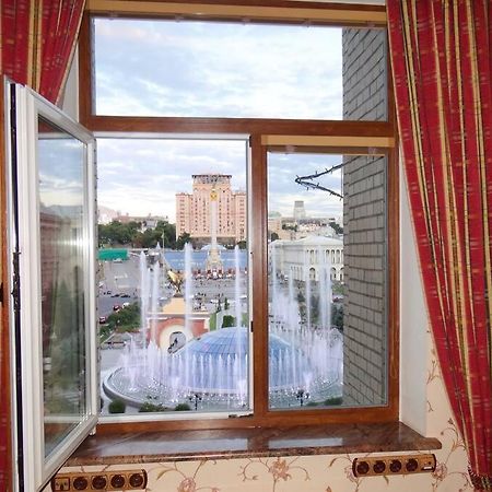 Apartment With View On Inpedendence Square Khreshchatyk Kijev Kültér fotó